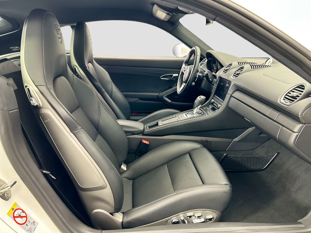 Thumbnail: 2025 Porsche 718 Cayman - 20