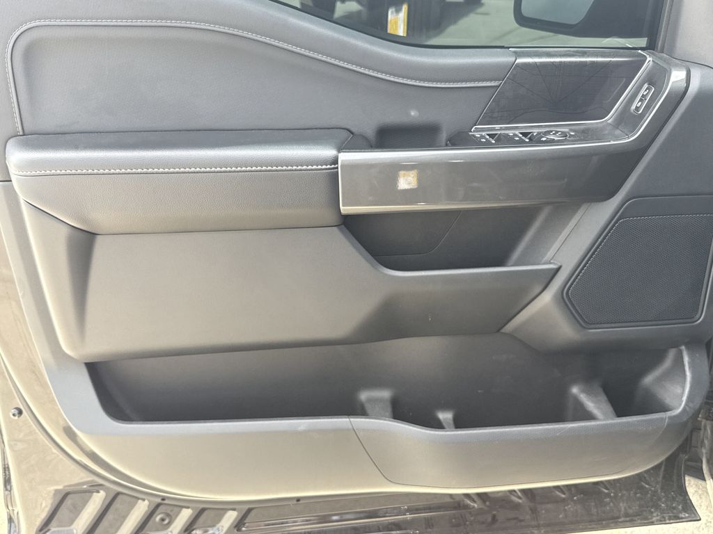 2023 Ford F-150 XLT - 9