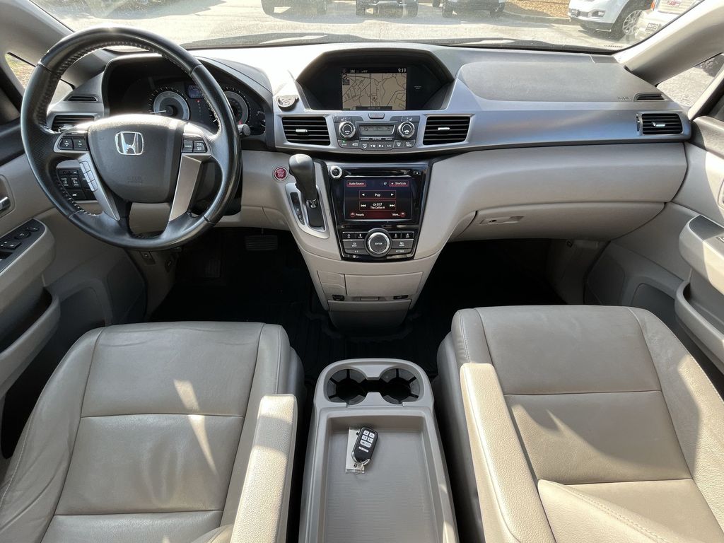 2016 Honda Odyssey EX-L photo