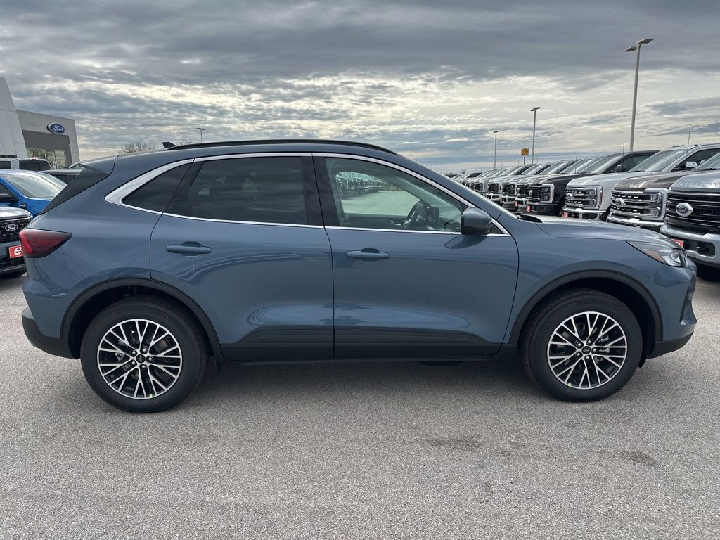 2026 Ford Escape Plug-In Hybrid Base - 8