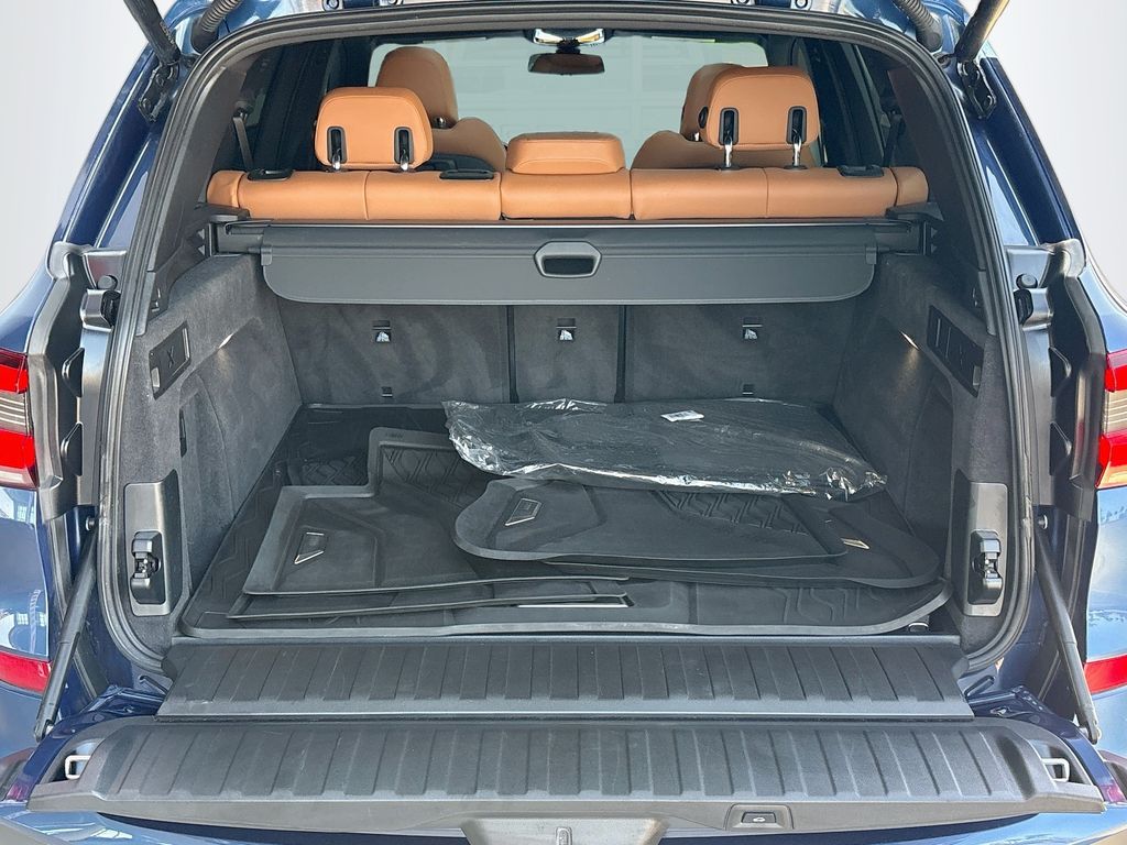 Thumbnail: 2023 BMW X5 - 28
