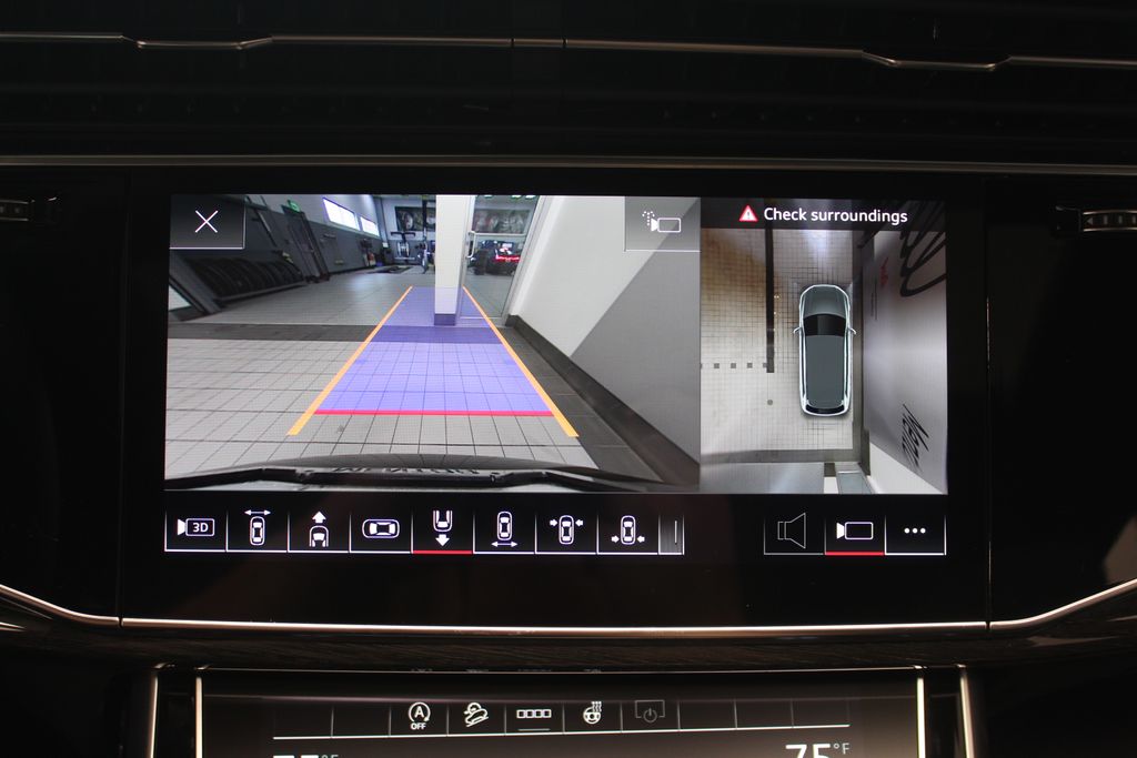 Thumbnail: 2026 Audi Q7 - 24