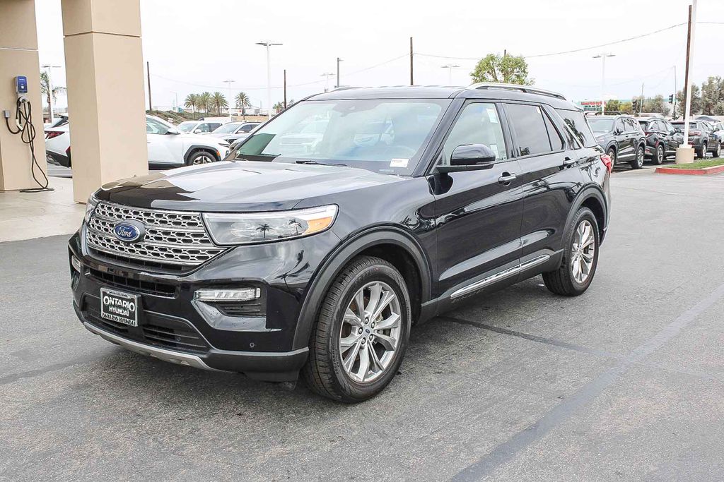 Used 2023 Black Ford Limited image 4