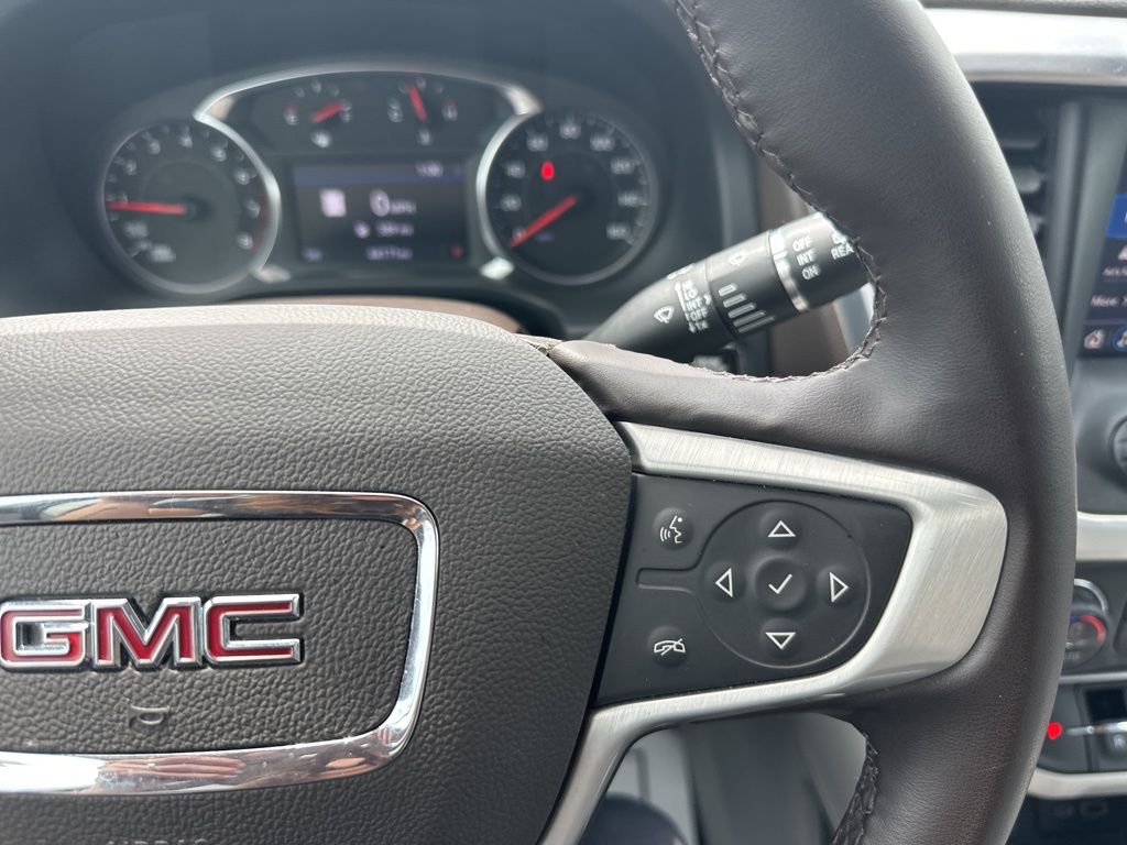 2023 Volcanic Red Tintcoat GMC Acadia SLT FWD SUV