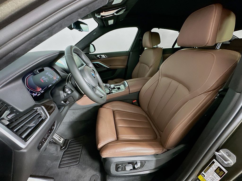 Thumbnail: 2021 BMW X6 - 22