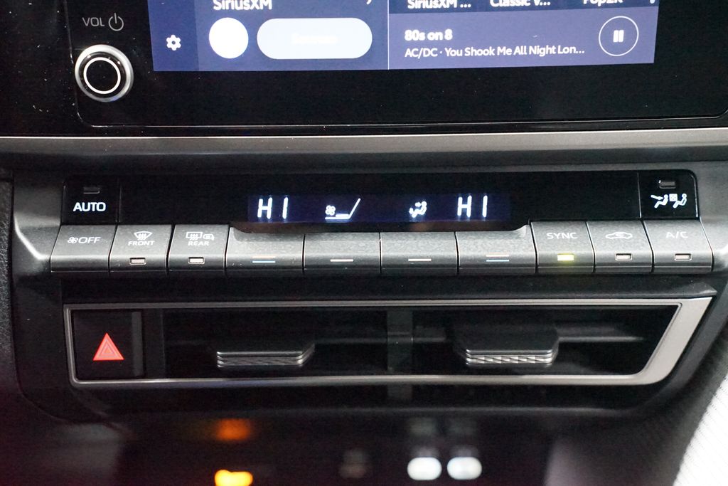 Thumbnail: 2025 Toyota Camry - 21