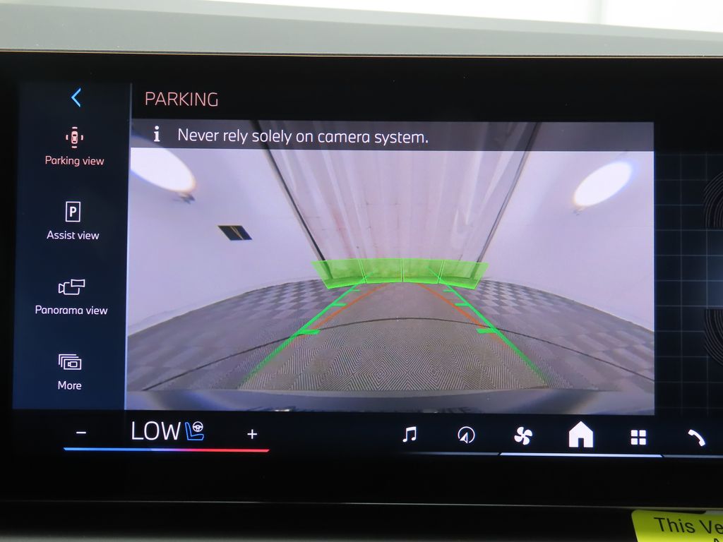 Thumbnail: 2025 BMW X3 - 16