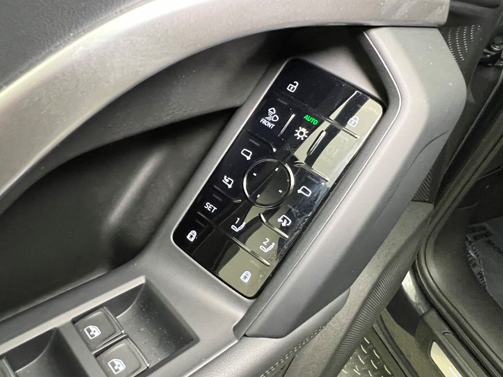 Thumbnail: 2025 Audi Q5 - 31