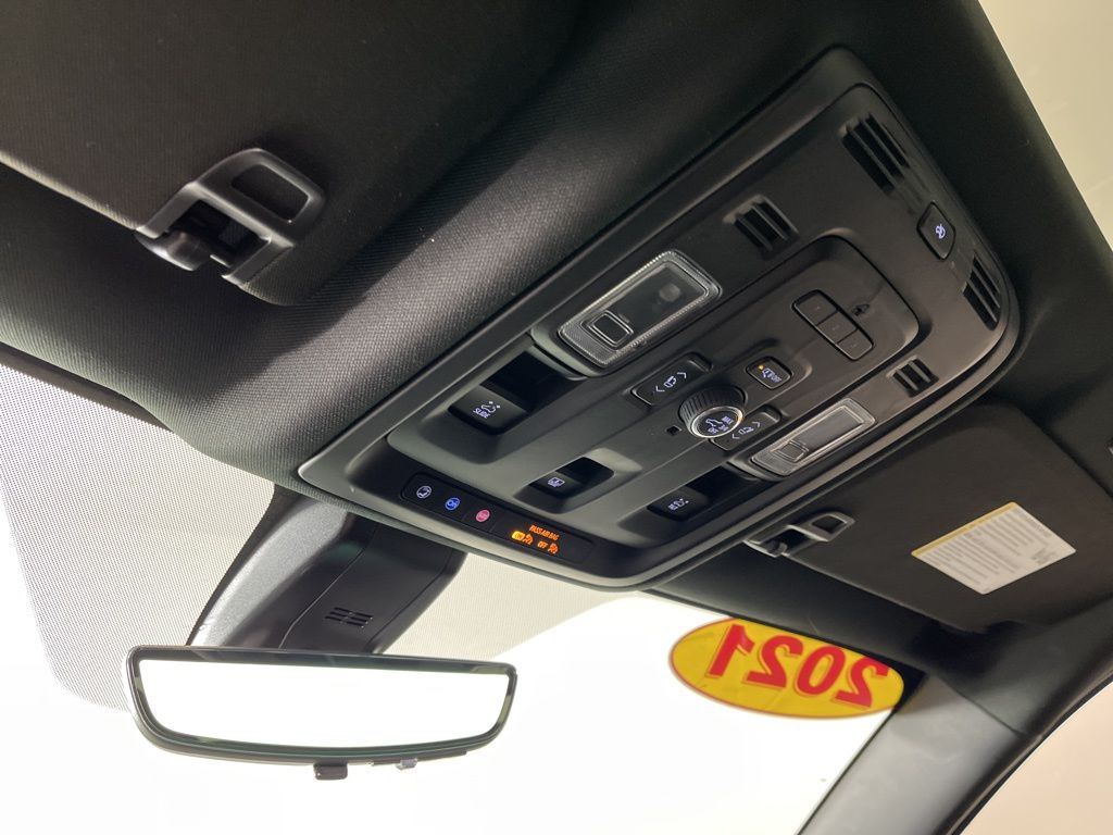 Thumbnail: 2021 GMC Yukon - 30