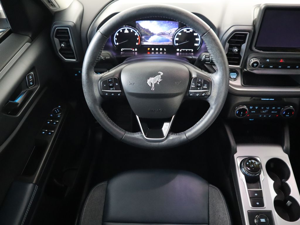 Thumbnail: 2022 Ford Bronco Sport - 10