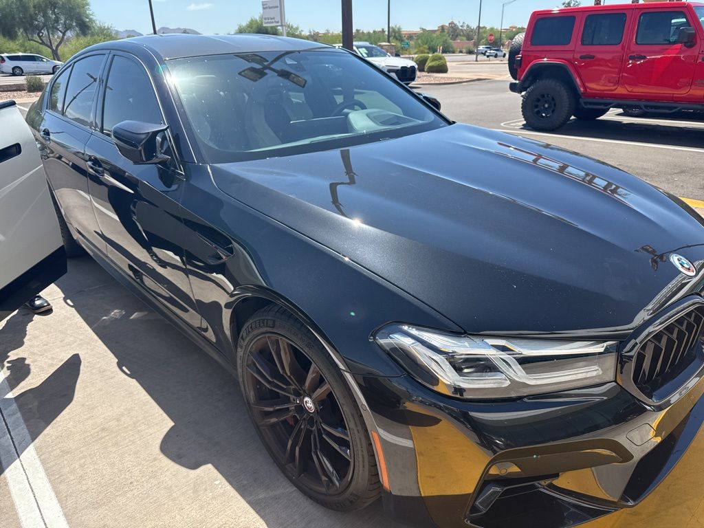 Thumbnail: 2022 BMW M5 - 2