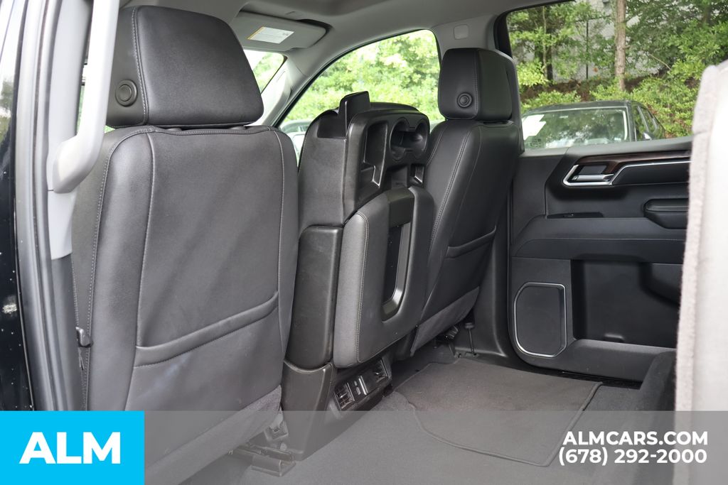 Used 2025 Black GMC SLT image 17