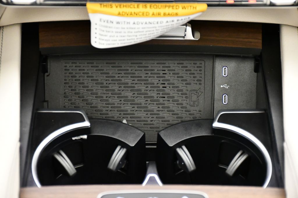 Thumbnail: 2026 Mercedes-Benz GLE - 30