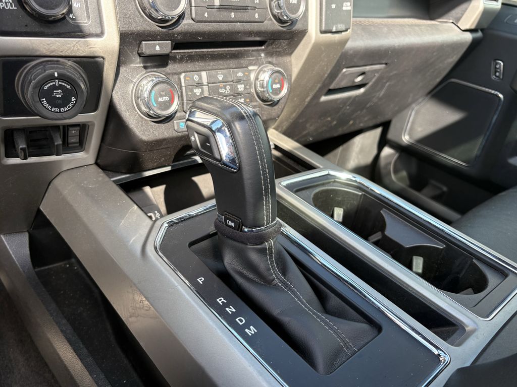 Used 2018 Magnetic Ford Lariat image 20