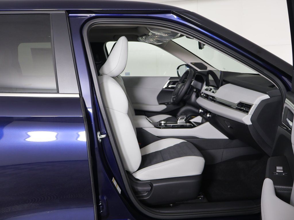 New 2026 Blue Mitsubishi SE image 32