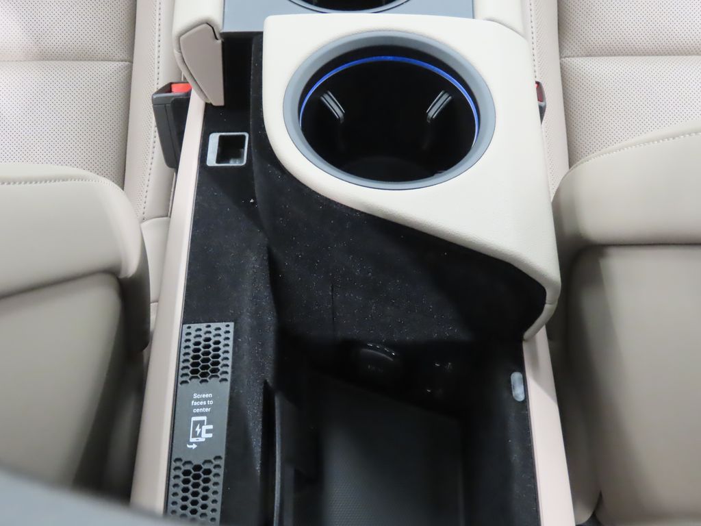 Thumbnail: 2024 Porsche Taycan - 30