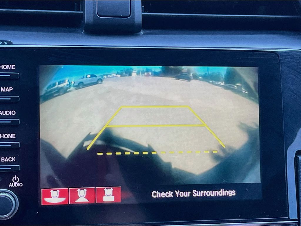Used 2019  Honda Touring image 14