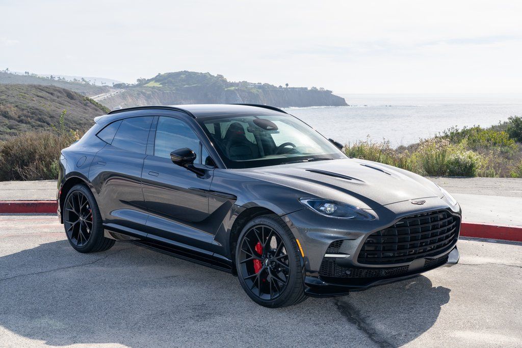 2026 Aston Martin DBX 707