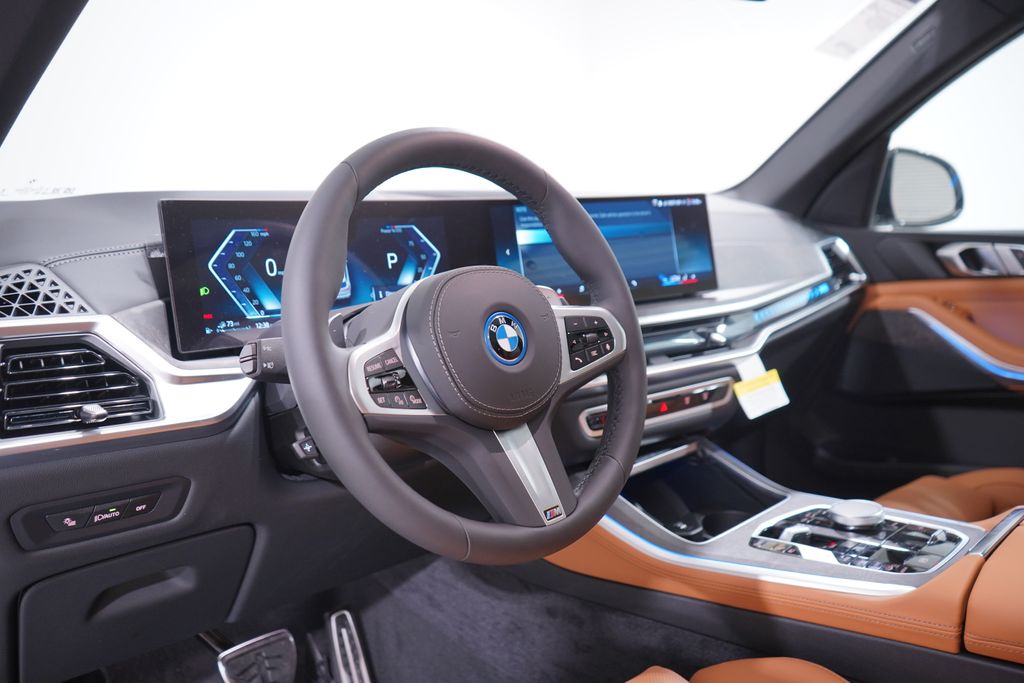 2025 BMW X5 xDrive50e 6