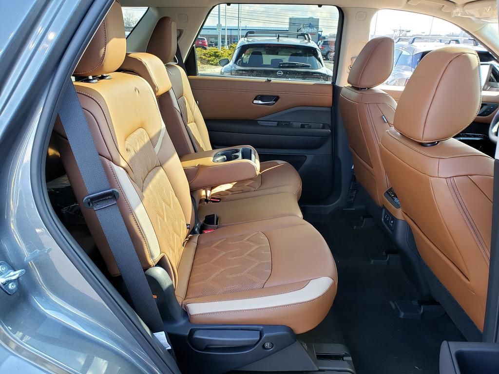 new 2026 Nissan Pathfinder car, priced at $49,239