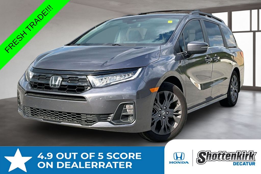 2026 Honda Odyssey Touring's photo