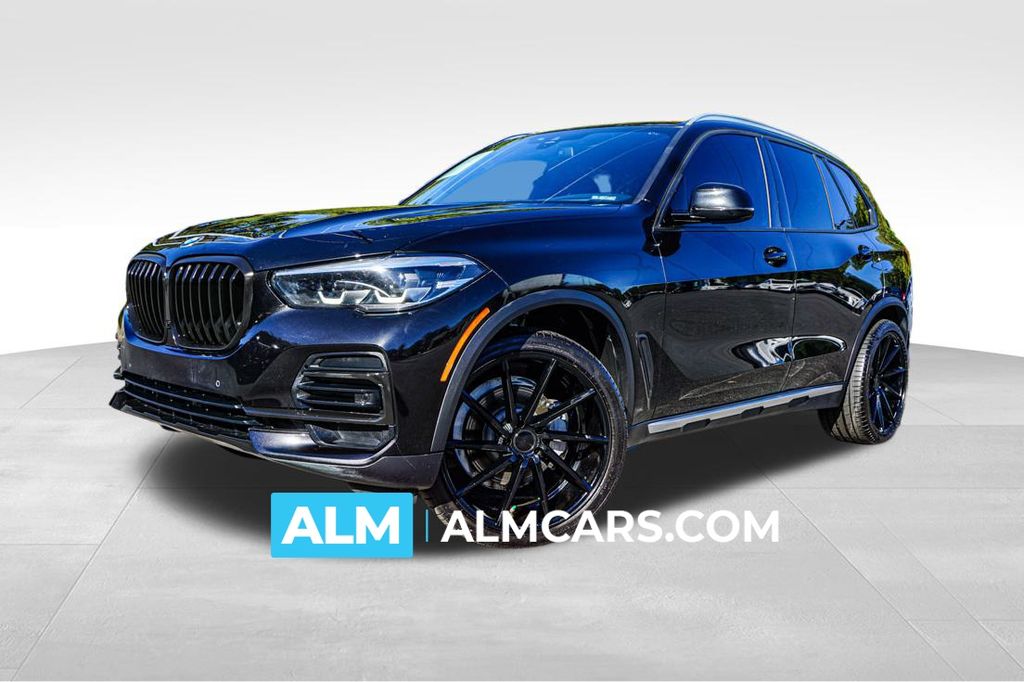 2022 BMW X5 40i's photo