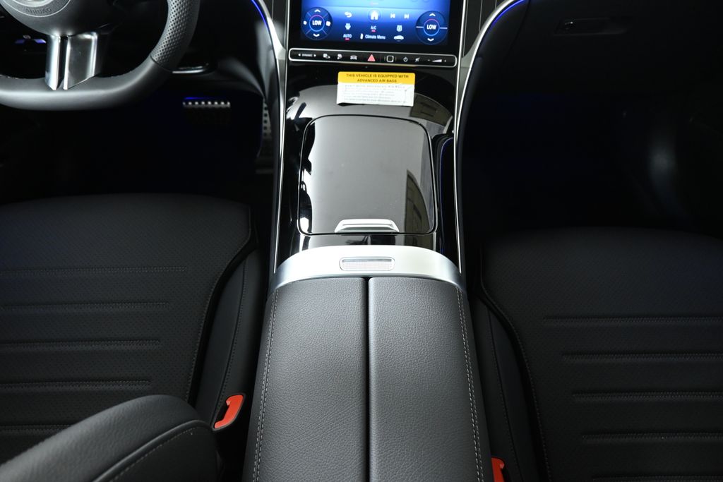 Thumbnail: 2026 Mercedes-Benz GLC - 18