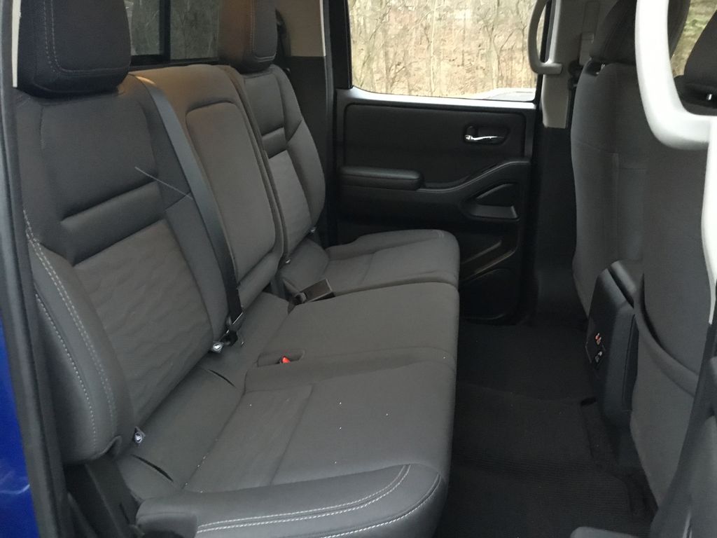 Thumbnail: 2024 Nissan Frontier - 15