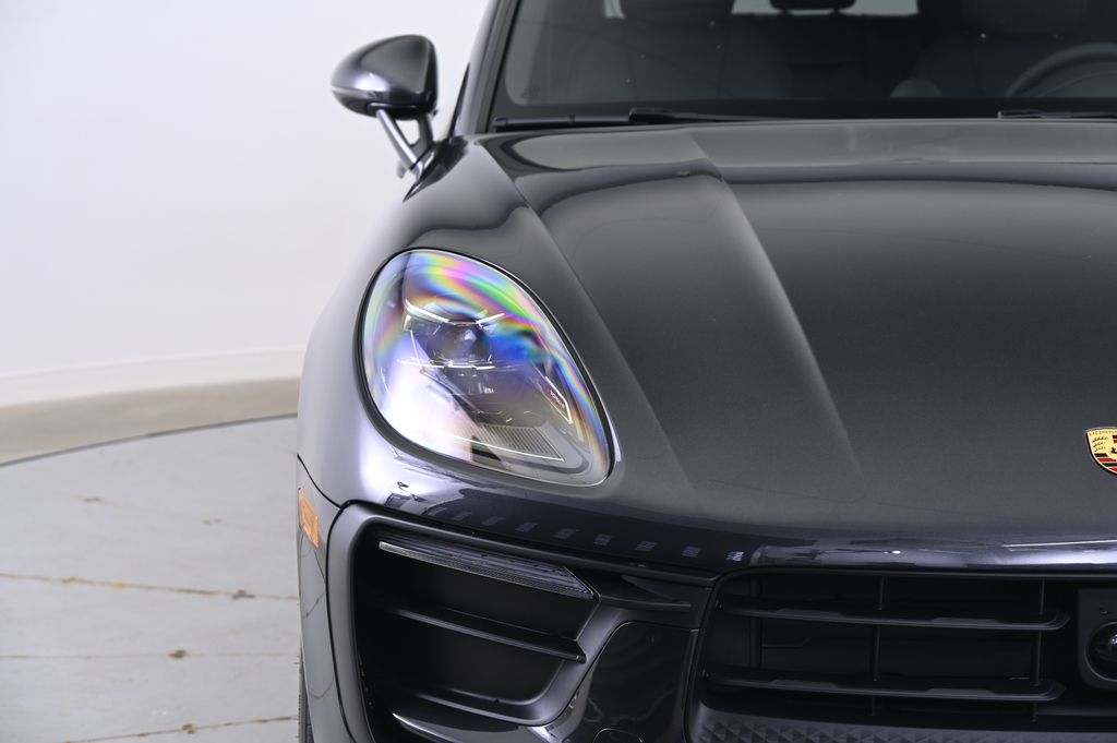 Thumbnail: 2025 Porsche Macan - 11