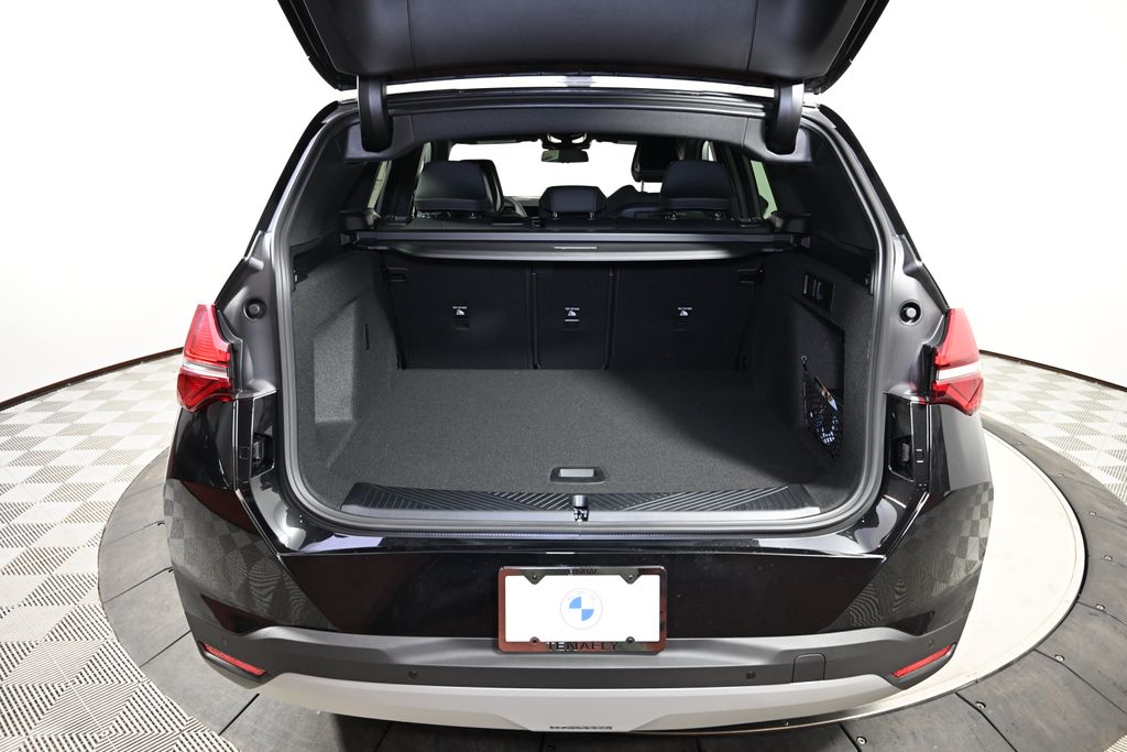 Thumbnail: 2026 BMW X3 - 10