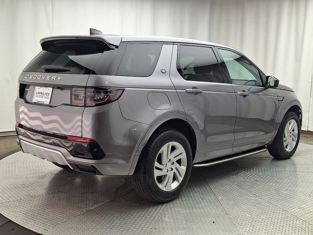 Thumbnail: 2025 Land Rover Discovery Sport - 4