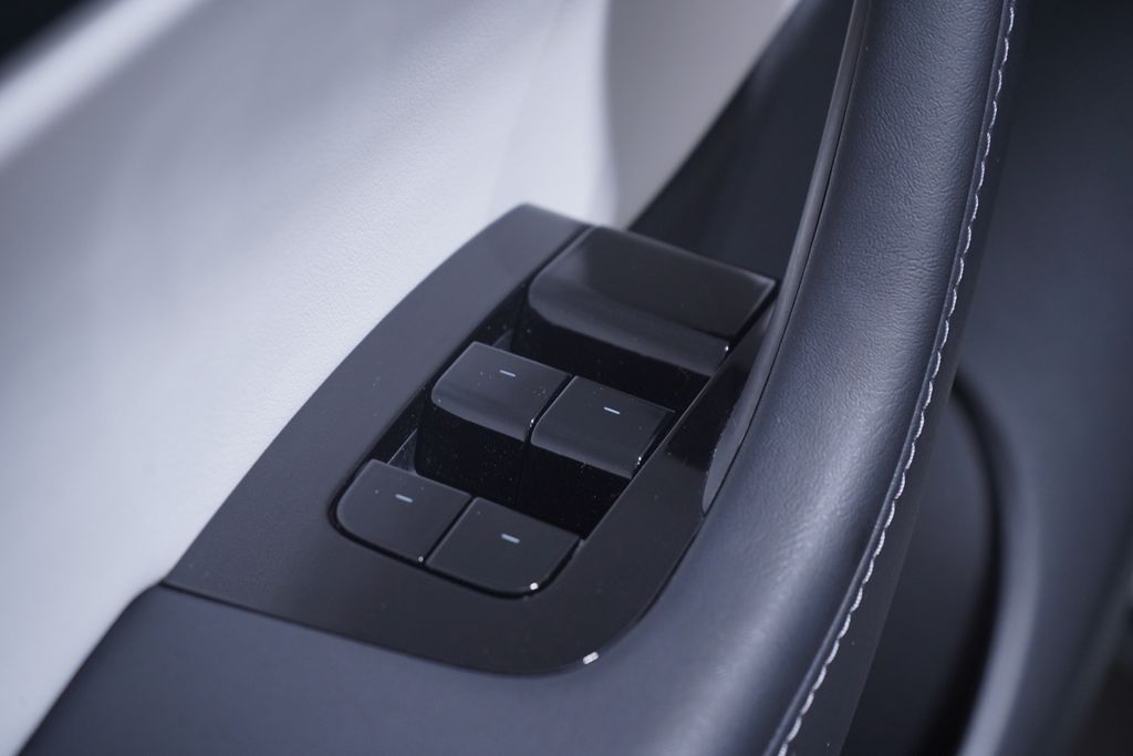 2021 Tesla Model Y Long Range 16