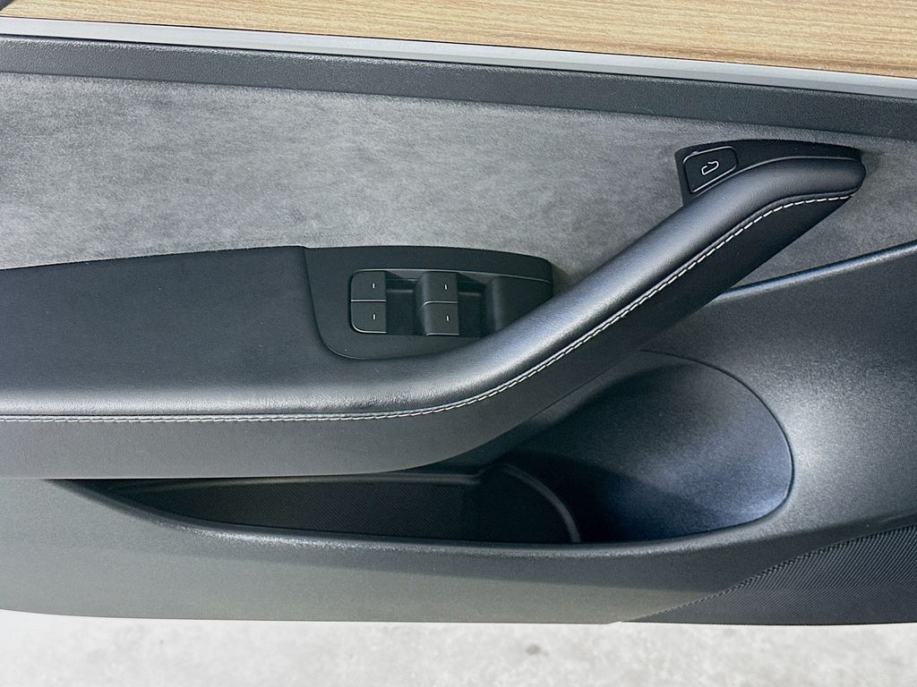 TeslaModel 325