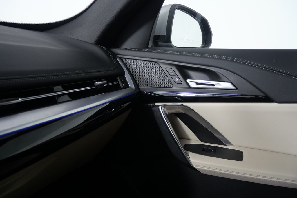 2023 BMW X1 xDrive28i 27