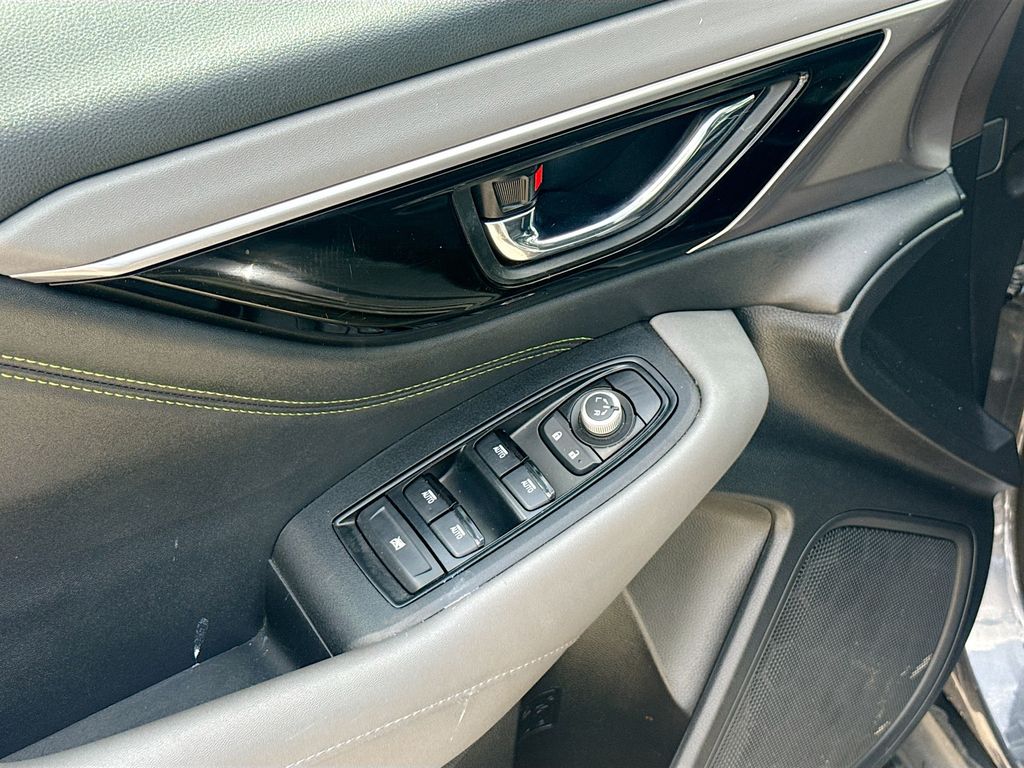 2024 Subaru Outback Onyx Edition Gray at Toyota of Victoria