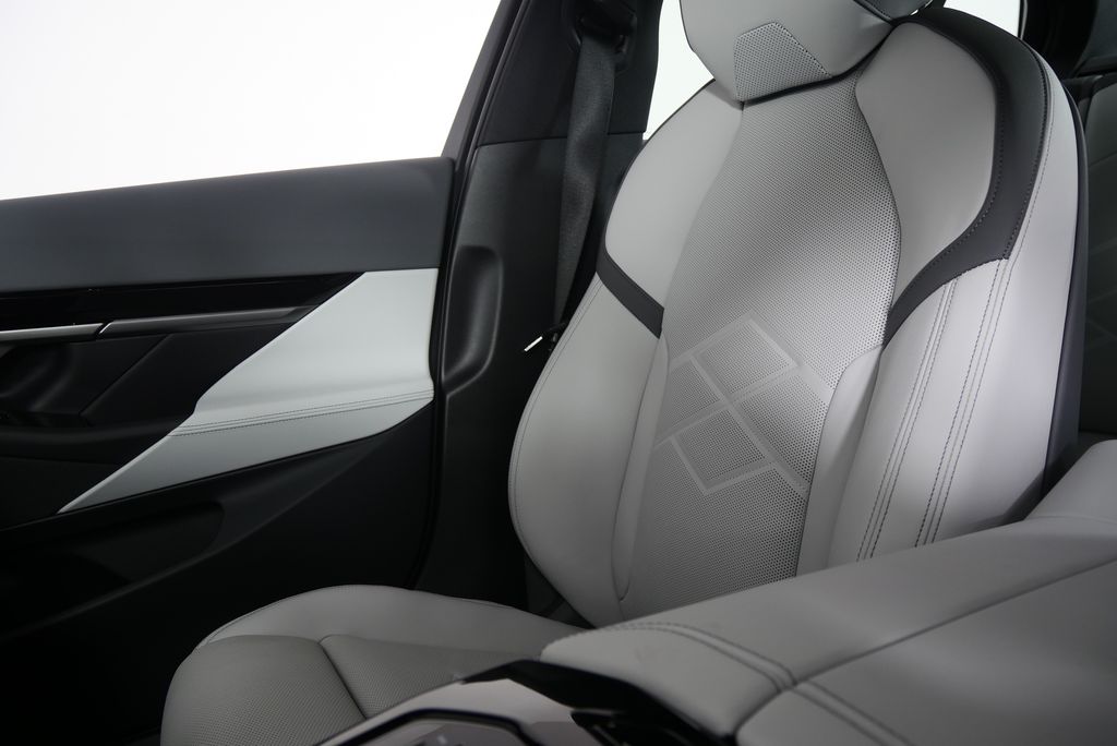 2026 BMW 5 Series 530i 23