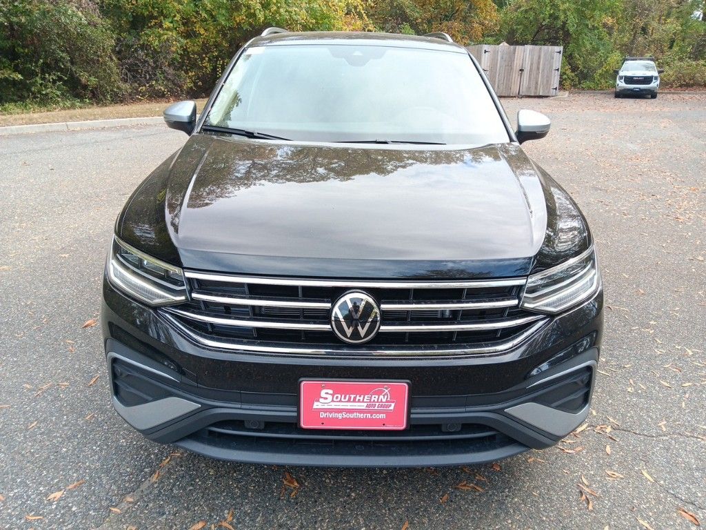 2024 Volkswagen Tiguan Wolfsburg 8