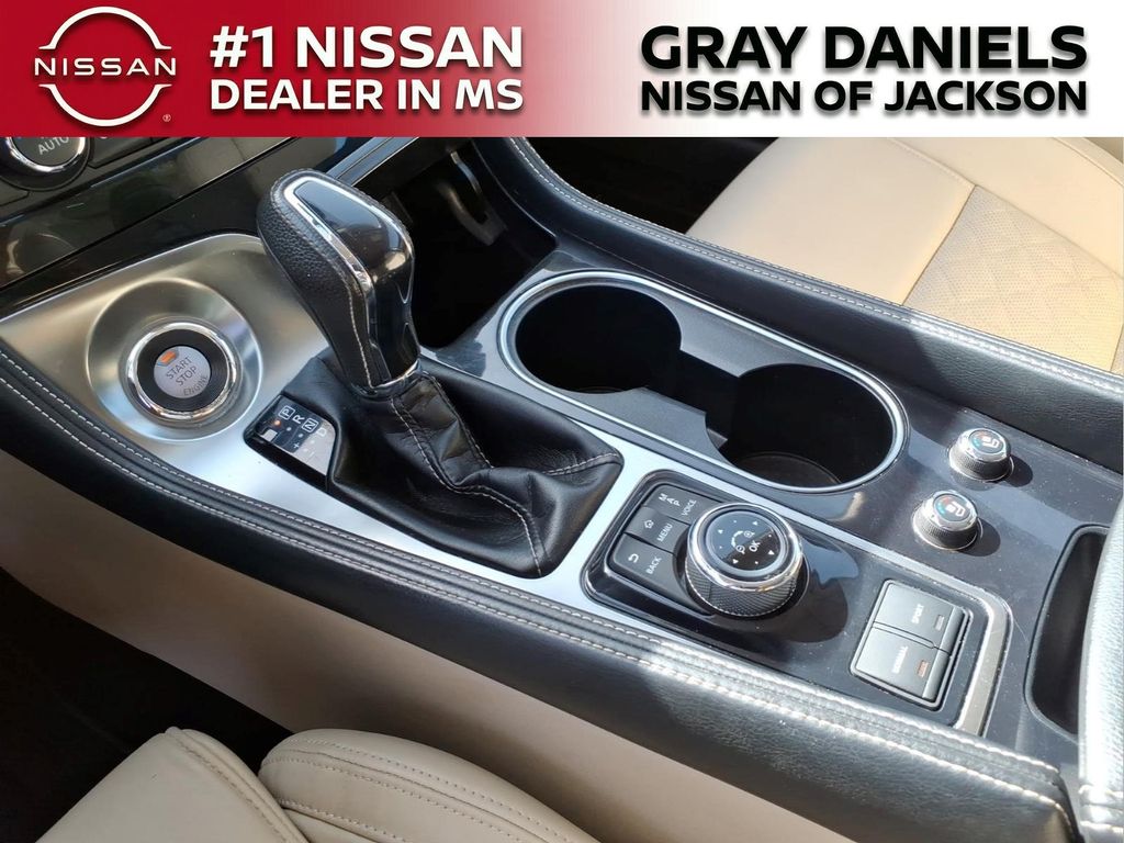 Used 2017 Nissan Maxima Sedan