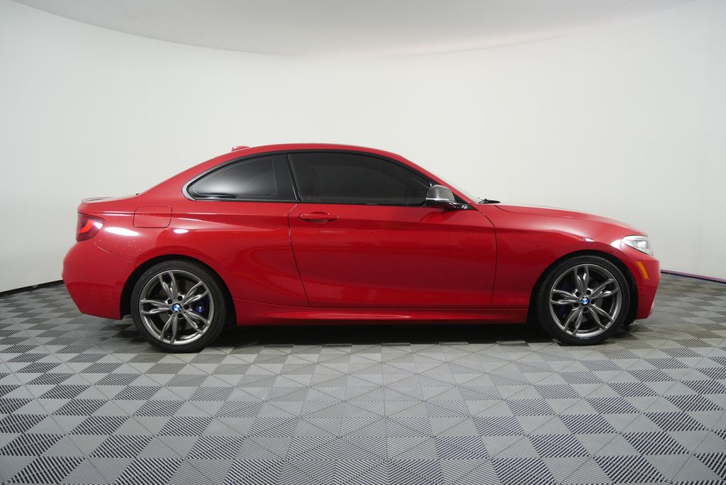 Thumbnail: 2015 BMW 2 Series - 2