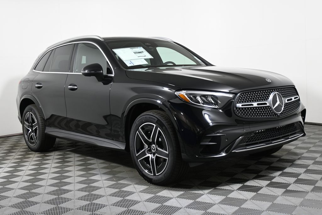 Thumbnail: 2026 Mercedes-Benz GLC - 8