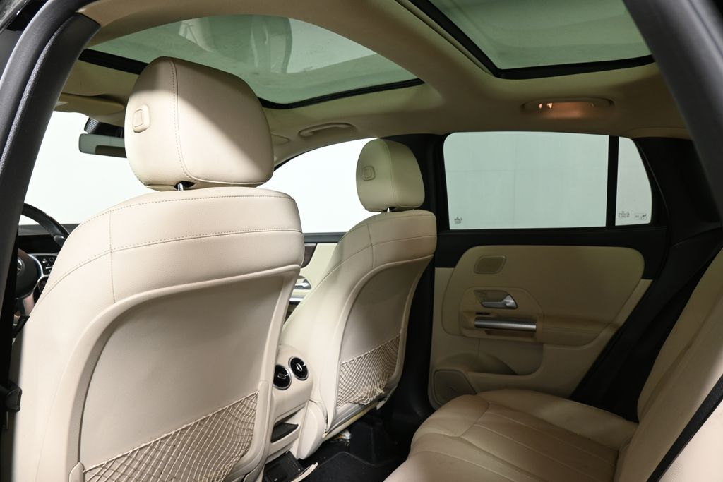 2021 Mercedes-Benz GLA 250 4MATIC 6
