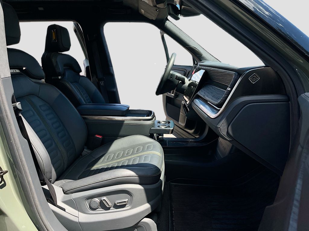 Used 2022 Green Rivian Launch Edition image 31