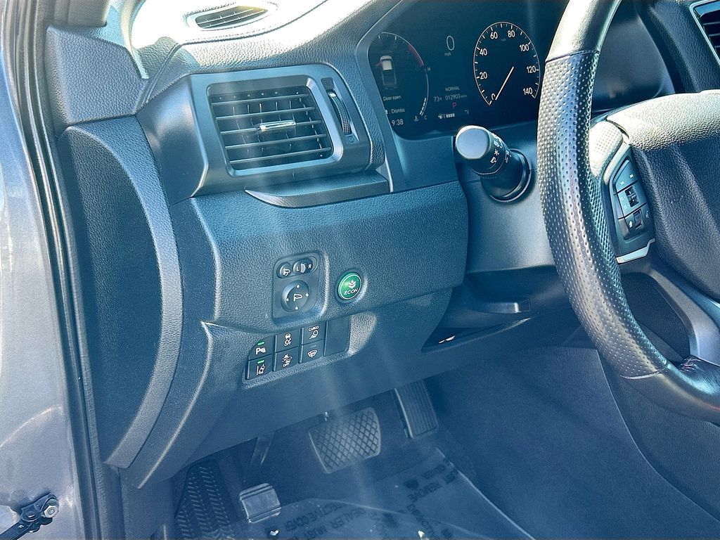 Thumbnail: 2025 Honda Ridgeline - 10