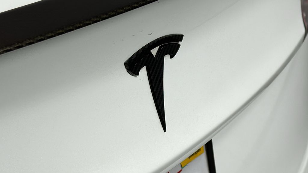 2018 Tesla Model 3 Mid Range 9