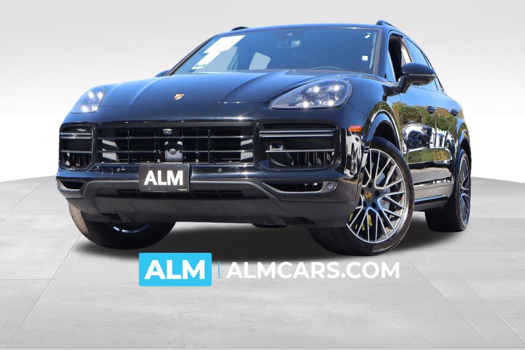 2021 Porsche Cayenne Turbo's photo