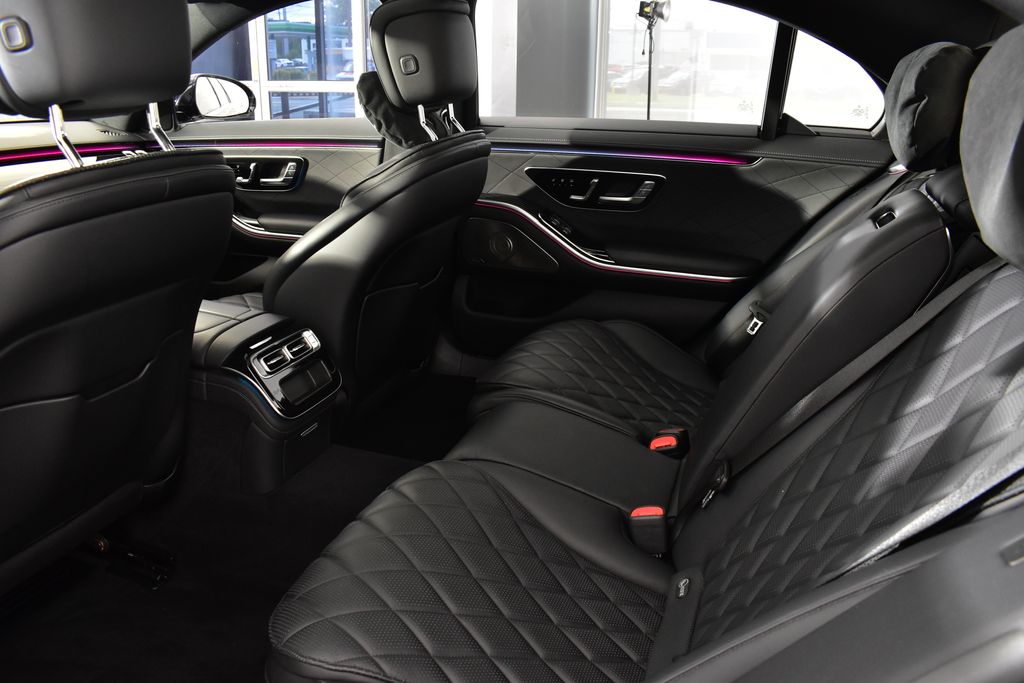 2022 Mercedes-Benz S-Class S 580 32