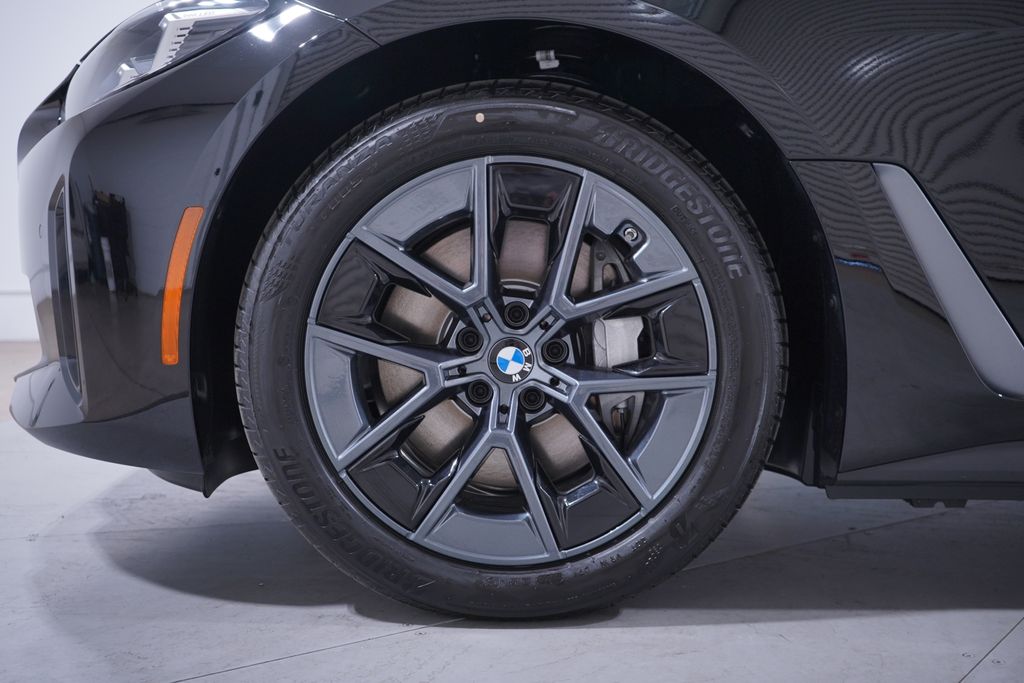 2025 BMW i4 eDrive40 2