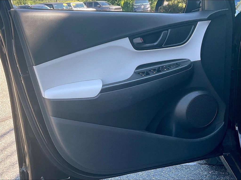 2022 Hyundai Kona — photo 9