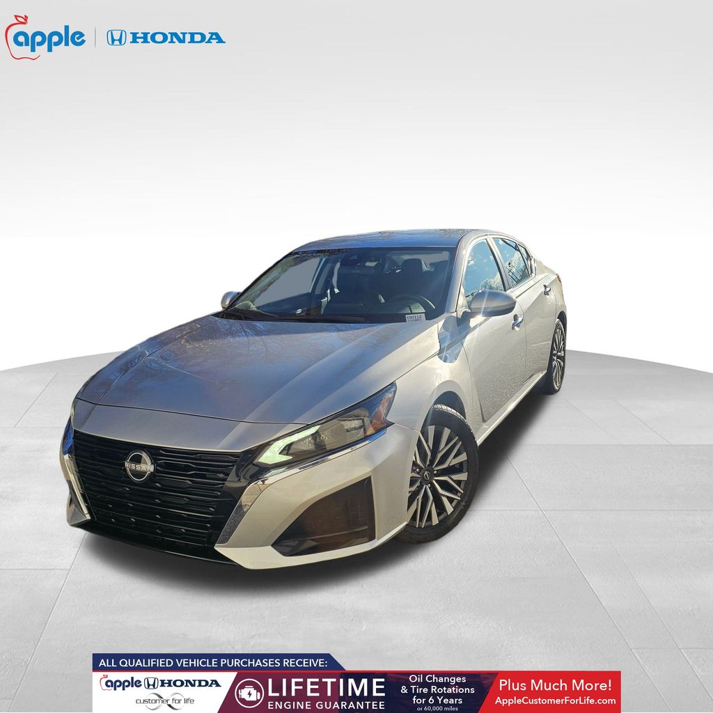 2023 Nissan Altima SV