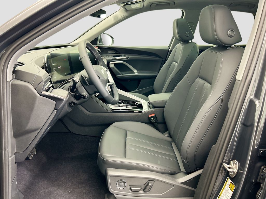 Thumbnail: 2025 Audi Q5 - 18